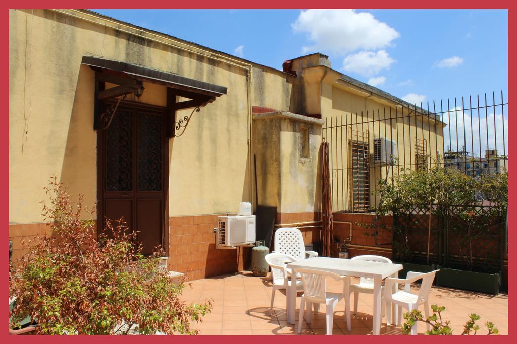 B&B La Storia Di Napoli Exterior photo